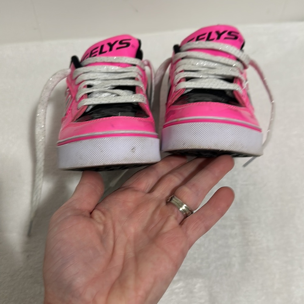 Heelys Hot Pink/Black/White Roller Lace Up Sneakers Womens 6/Youth 5 - Picture 4 of 13